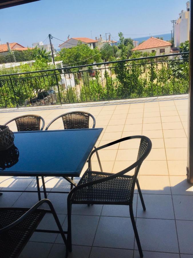 Rose'S Place Артемида Екстериор снимка